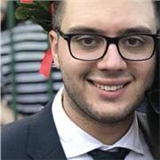 Laureato in fisica impartisce lezioni in matematica e fisica per persone di tutte le età